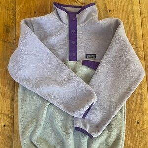 Patagonia Girls synchilla snap-T fleece pullover size 7-8 Purple